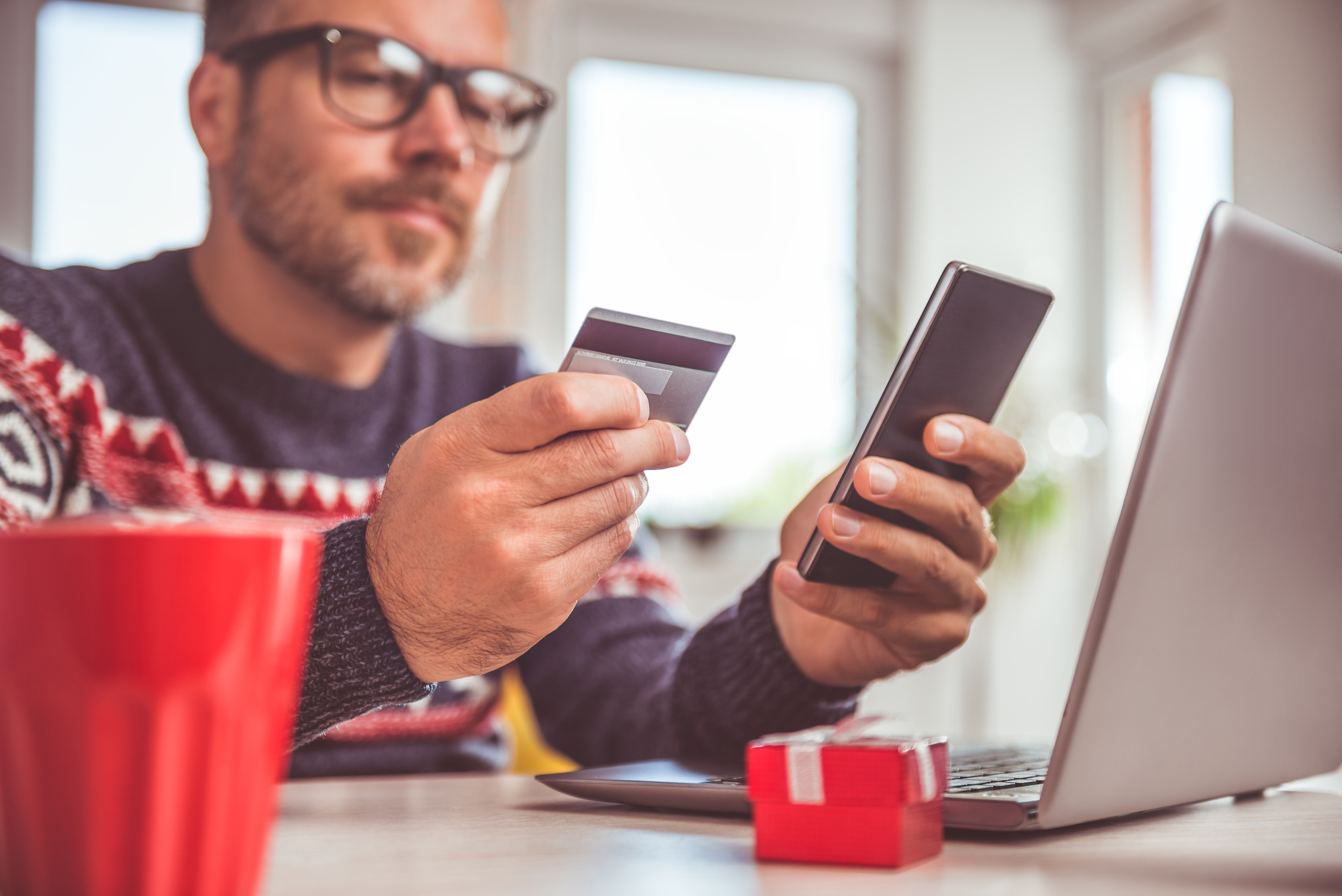 Online shopping cybersecurity tips to implement this holiday season